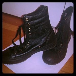 Black, leather, lace up converse